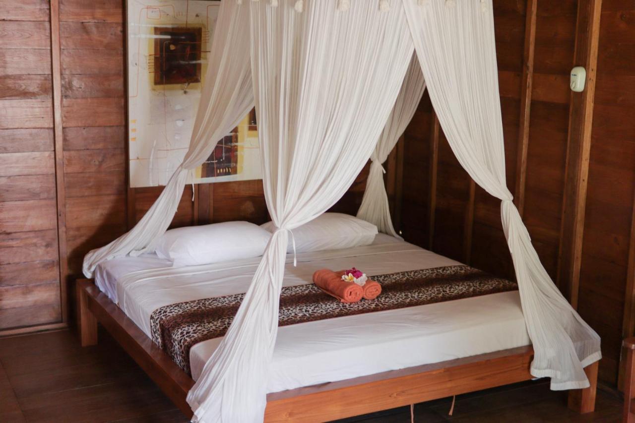 Yut'S Inn Flower Paradise Gili Gede Экстерьер фото