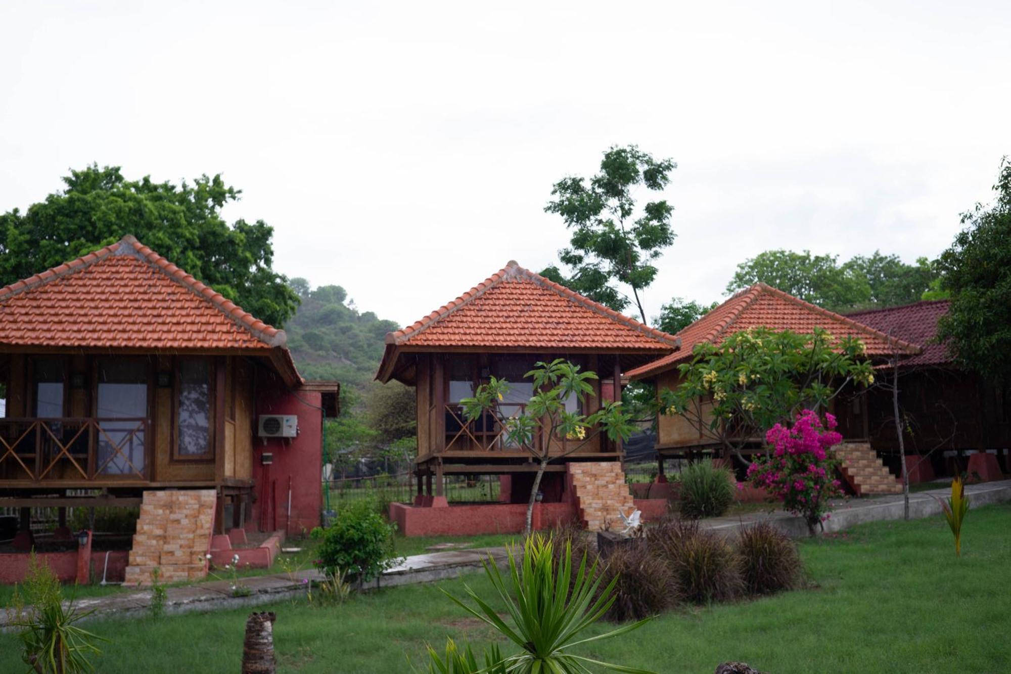 Yut'S Inn Flower Paradise Gili Gede Экстерьер фото