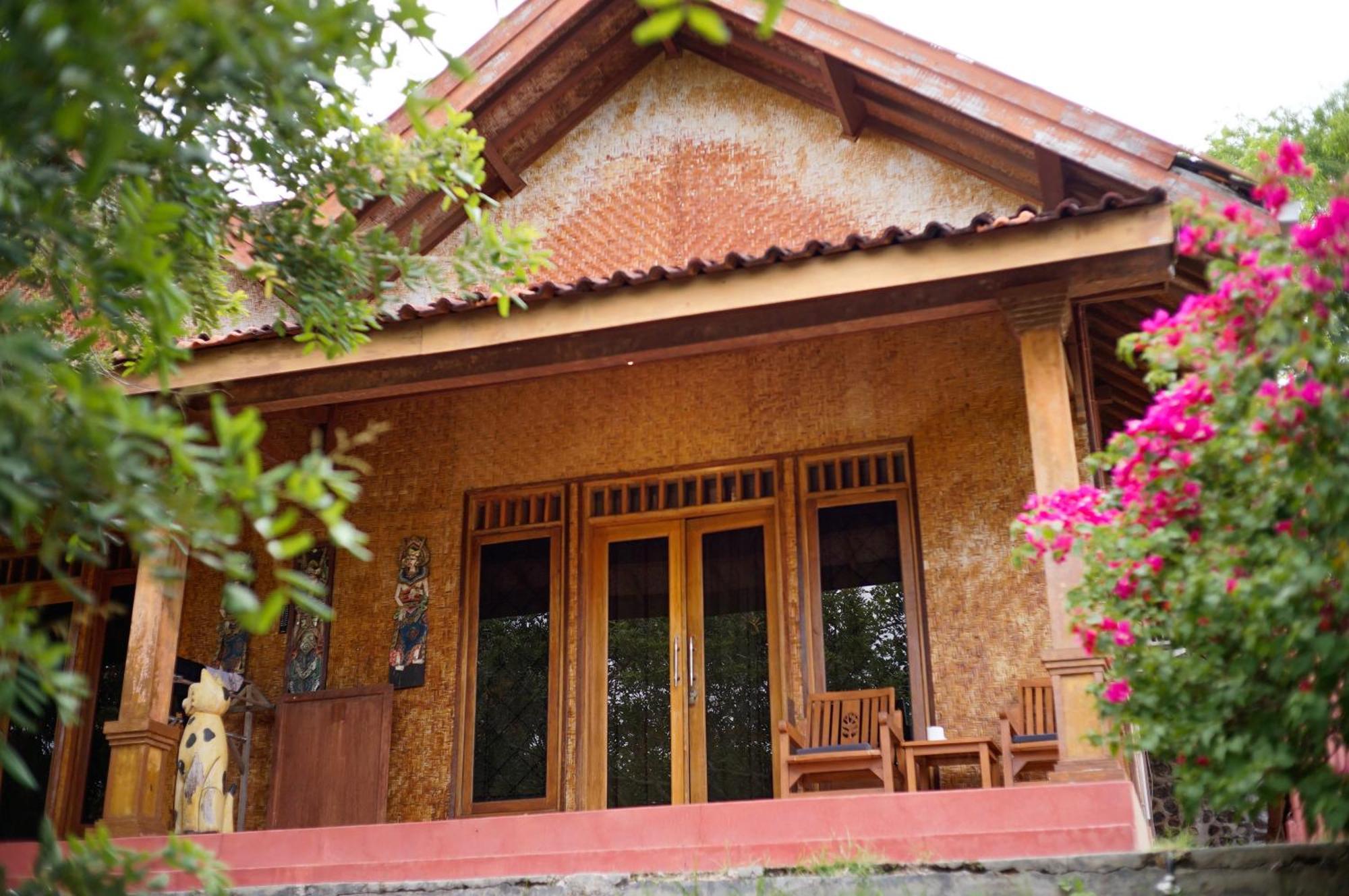 Yut'S Inn Flower Paradise Gili Gede Экстерьер фото
