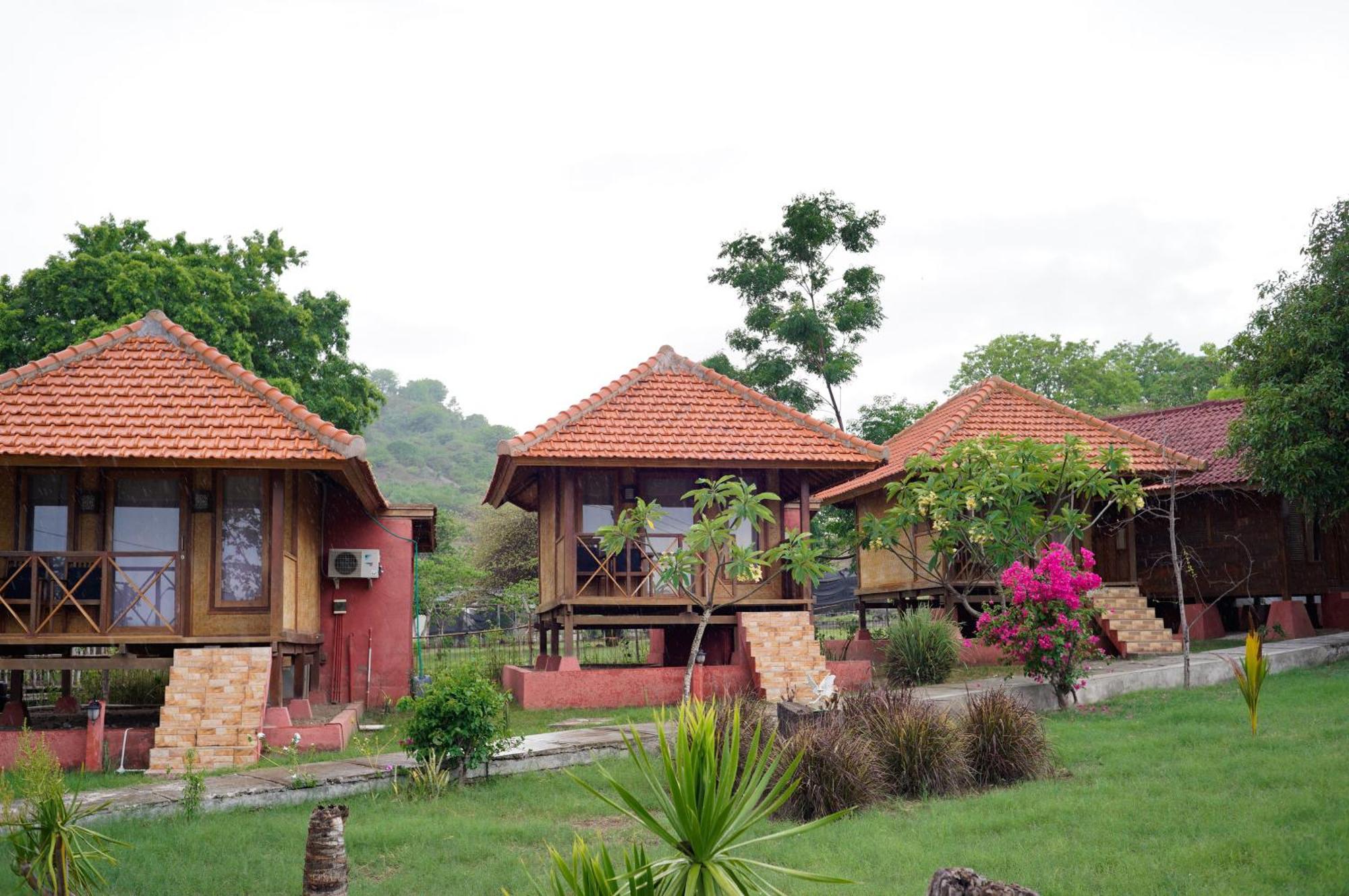 Yut'S Inn Flower Paradise Gili Gede Экстерьер фото